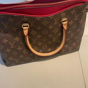 Pallas MM. 
Asking $1450 obo
Never used, brand new, authentic.